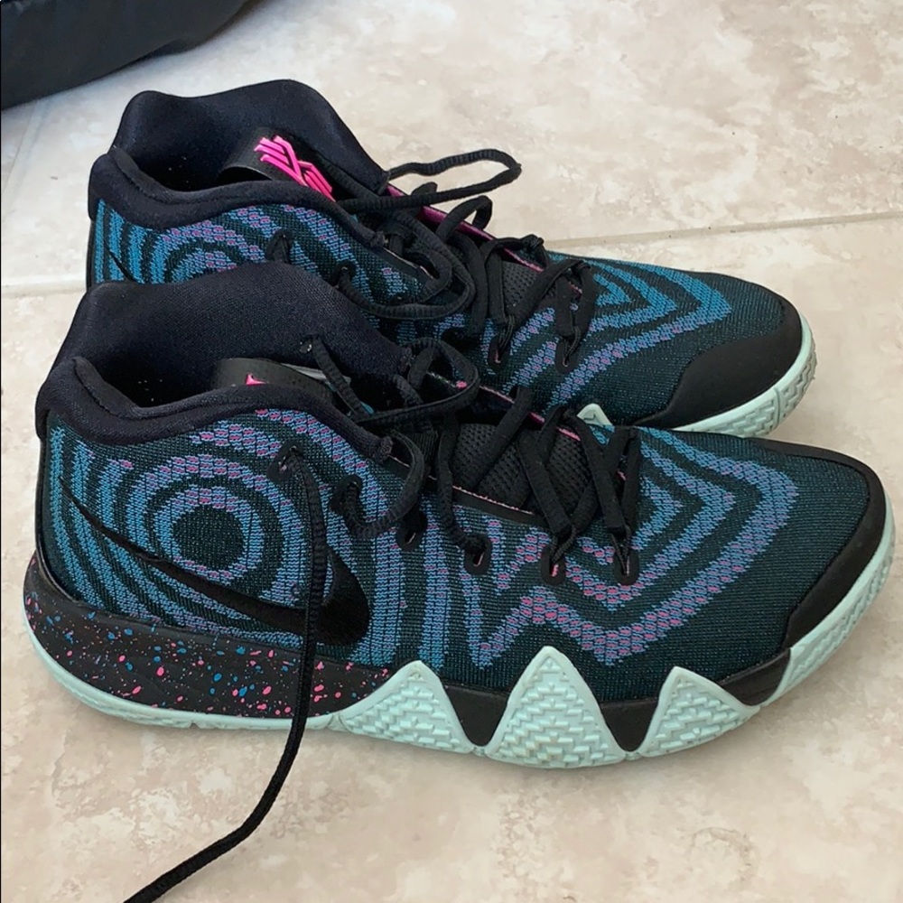 Kyrie Irving Mens Basketball Shoes